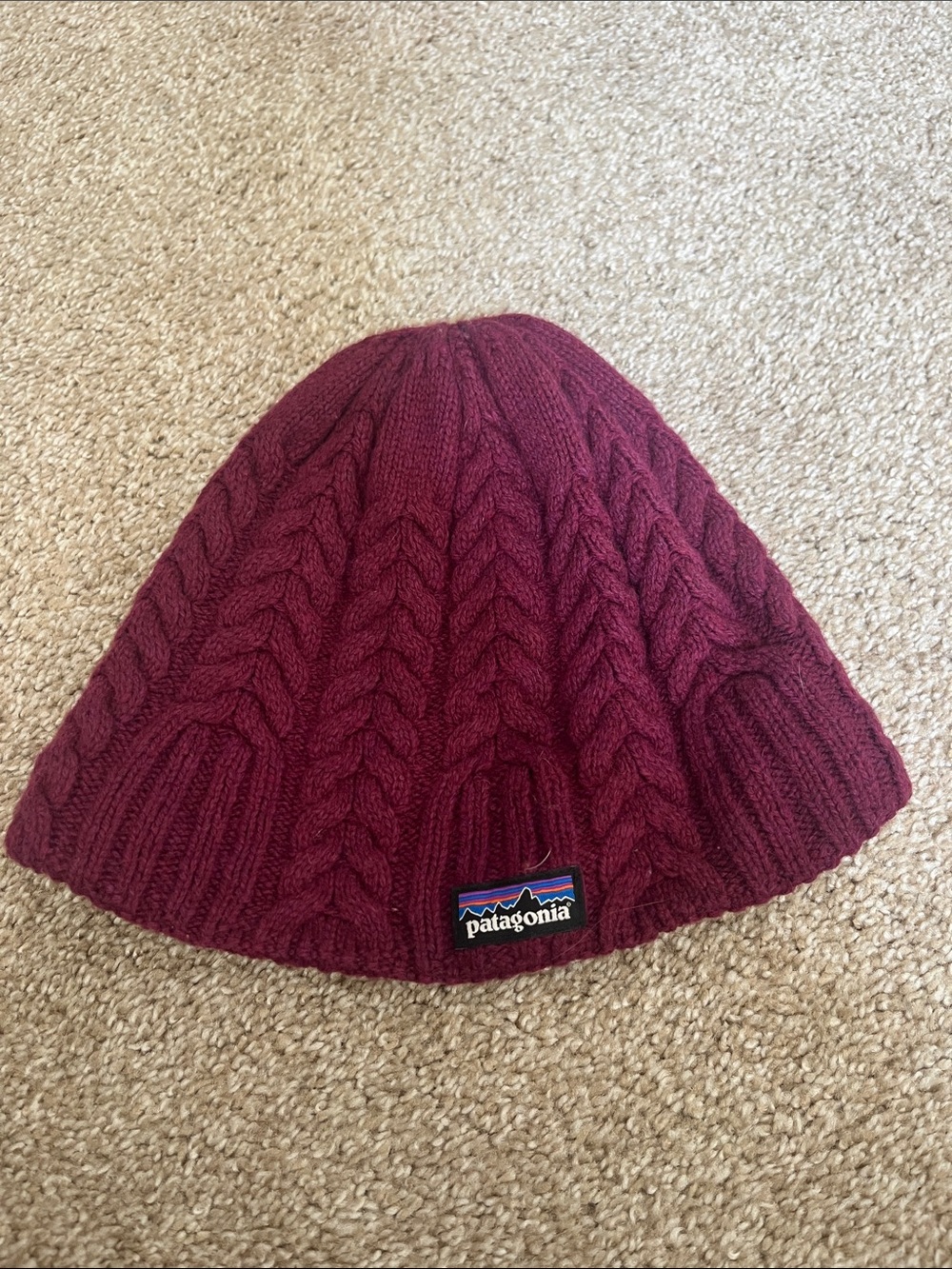 Patagonia Cable Knit Beanie - Burgundy